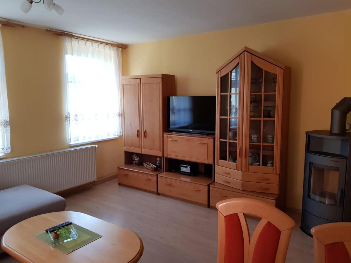 Ferienwohnung Karlguth Нойщад-ин-Заксен Екстериор снимка
