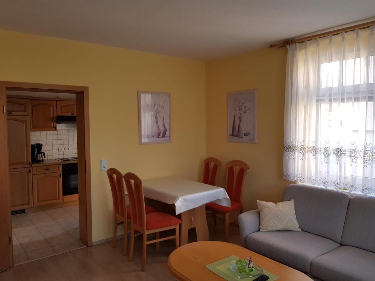 Ferienwohnung Karlguth Нойщад-ин-Заксен Екстериор снимка