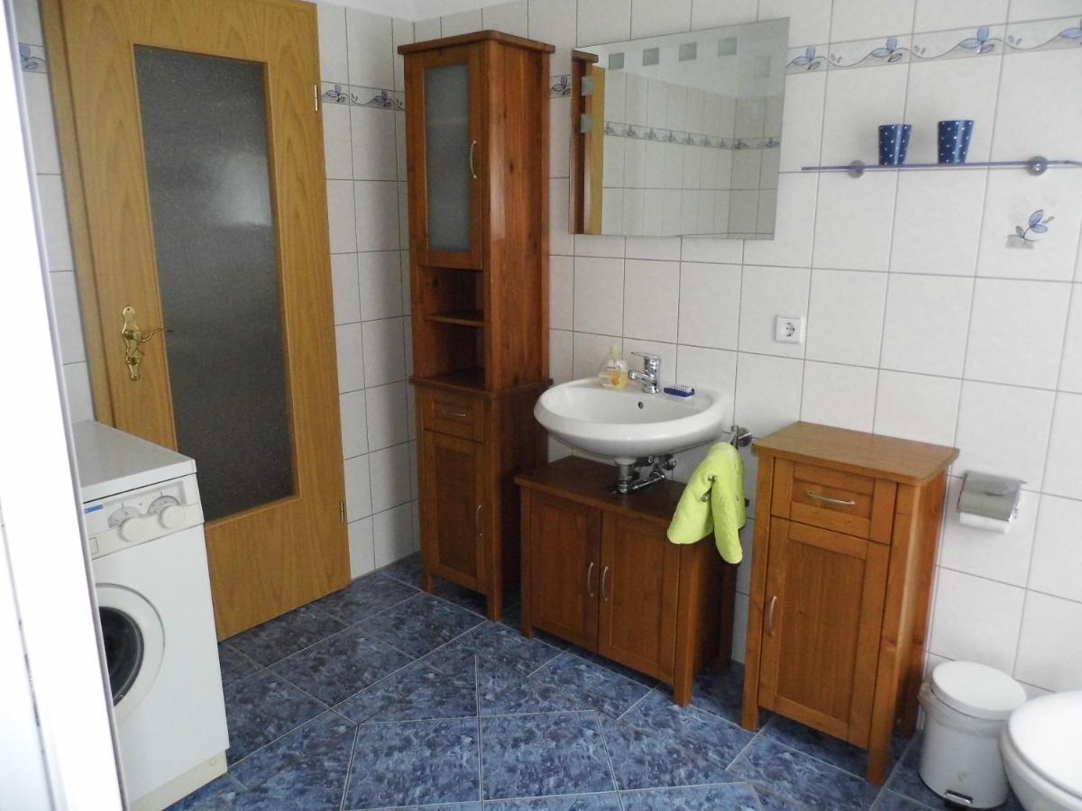 Ferienwohnung Karlguth Нойщад-ин-Заксен Екстериор снимка